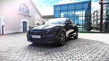 Extended Range 99kWh Premium RWD