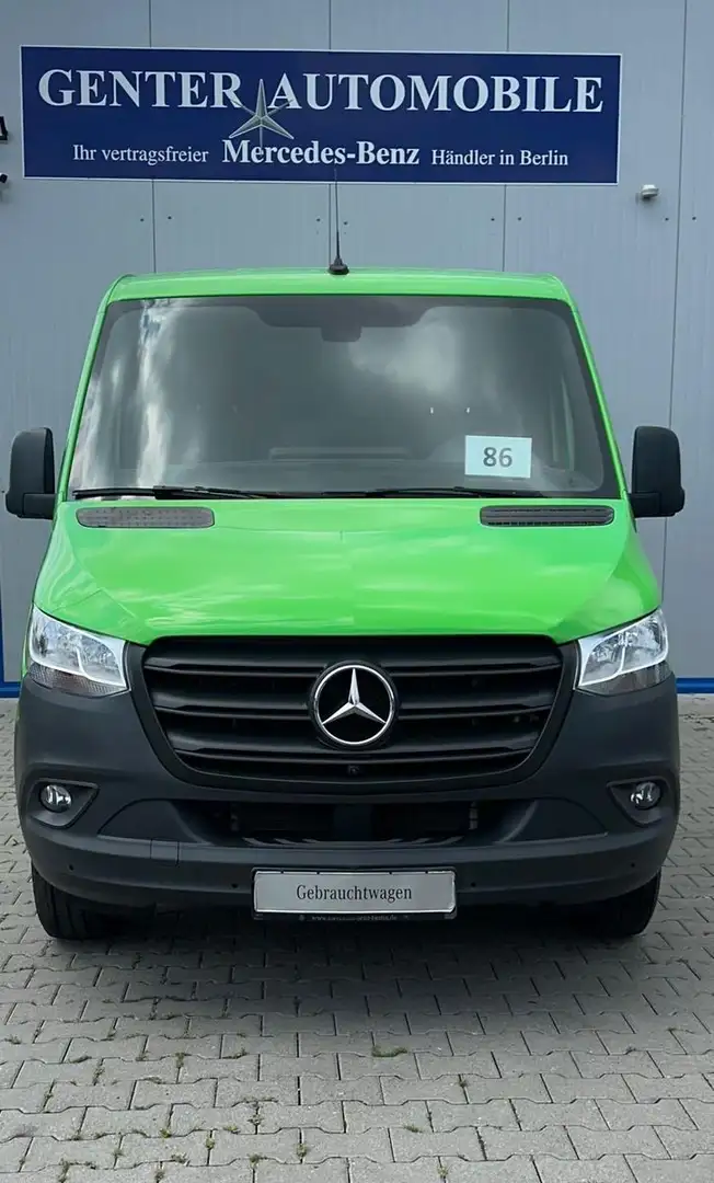 Mercedes-Benz Sprinter SPRINTER 317 LANG 9G-TRONIC TOTWINKEL 360°KAMERA Grün - 2