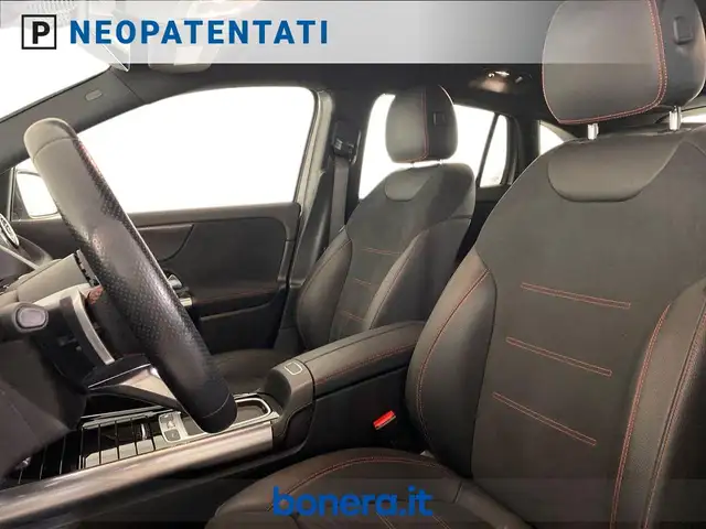Mercedes-Benz Gla Class view 15