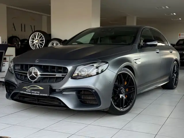 Mercedes-Benz E 63 AMG