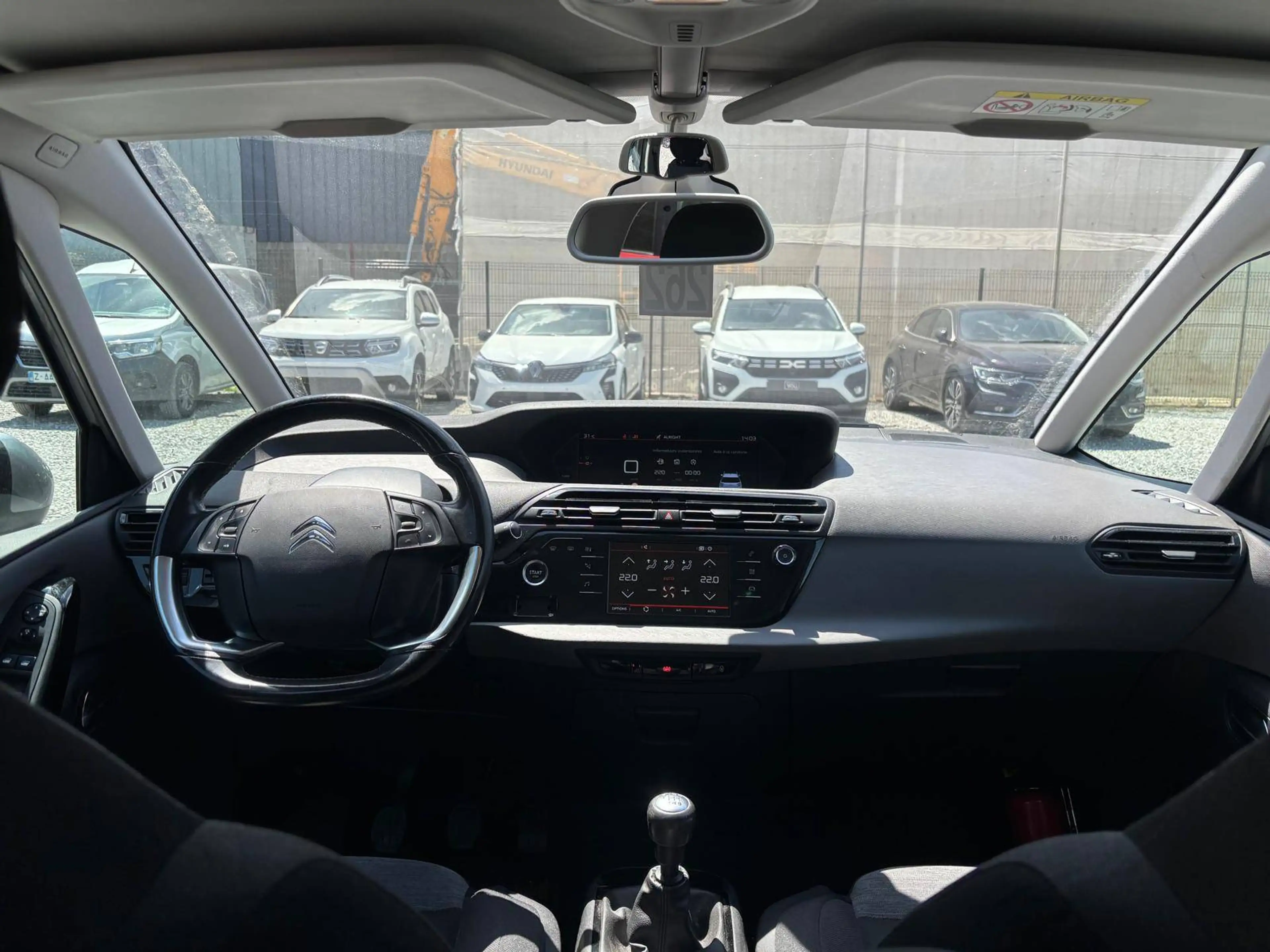 Citroen C4 Picasso 1.2 PureTech Feel S // Marchand - Export — photo 13