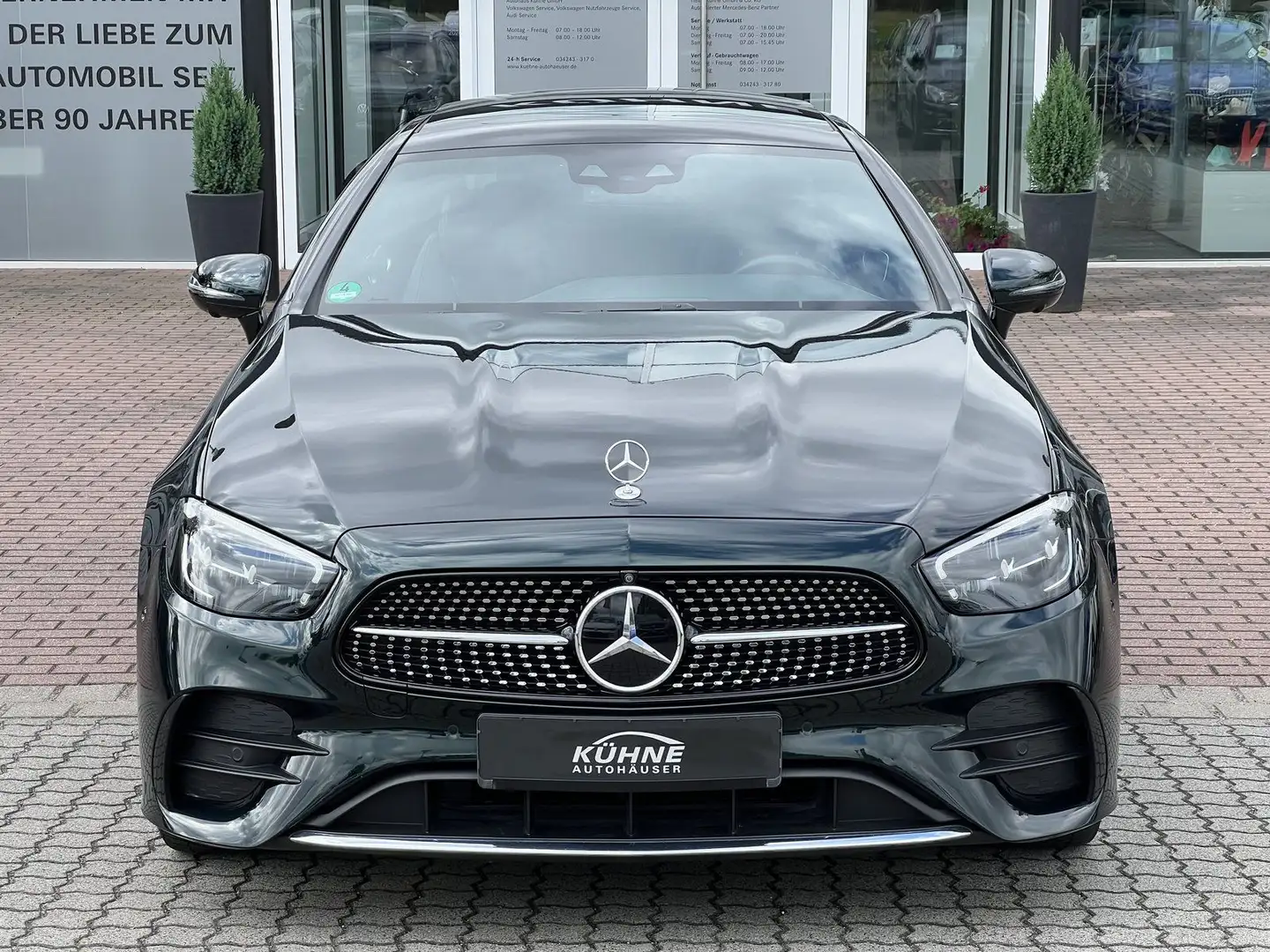 Mercedes-Benz E 400 d 4MATIC Coupé AMG +Pano+Burm+Distr+360° Grün - 2
