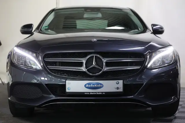 Mercedes-Benz C-Class view 6