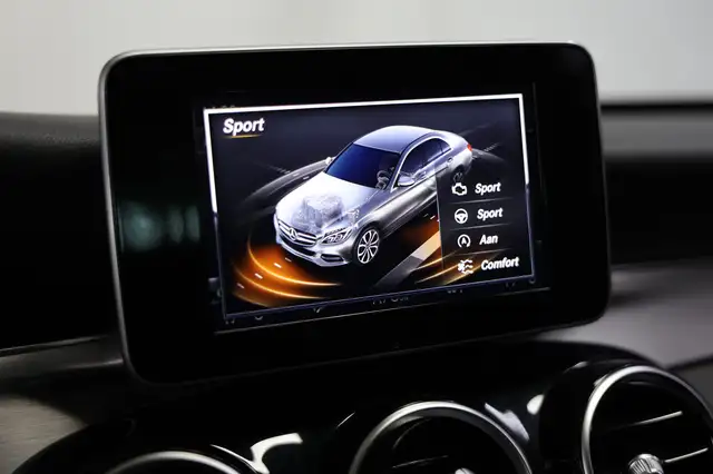 Mercedes-Benz C-Class view 22