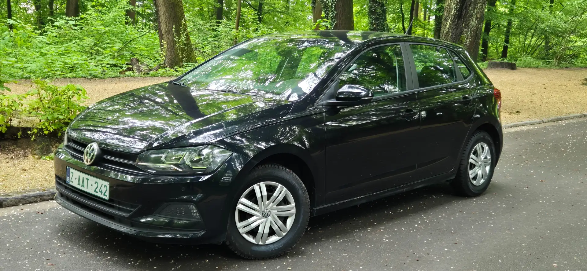 Volkswagen Polo 1.0i  ESSENCE . 5 PORTES 63000 KM. GATRANTIE 12 Noir - 2