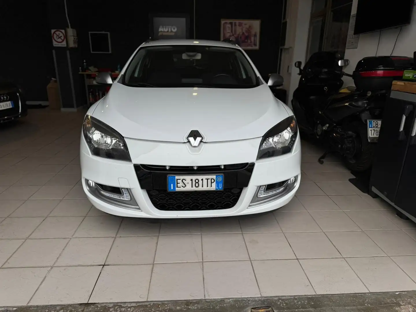 Renault Megane Megane III  SporTour SporTour dci Wave Bianco - 2