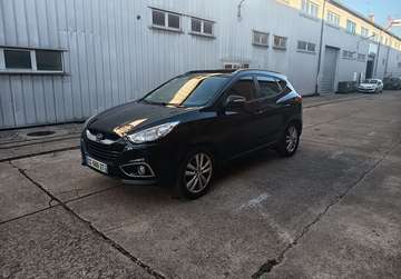 ix 35 bva gps cuir toit ouvrant camera bluetooth sieges chauffants etc...