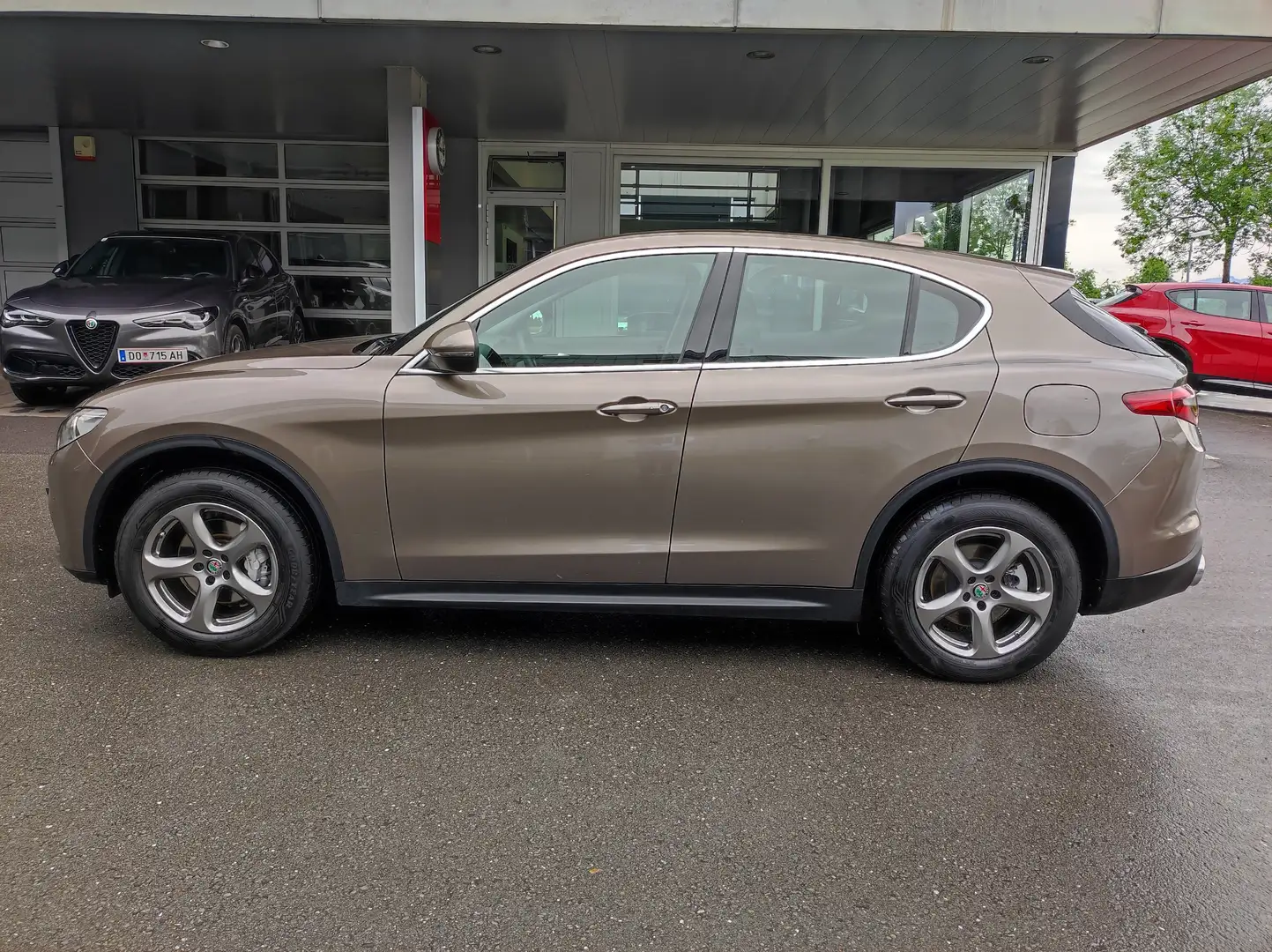 Alfa Romeo Stelvio Super 2,0 AT8 Q4 Grau - 2