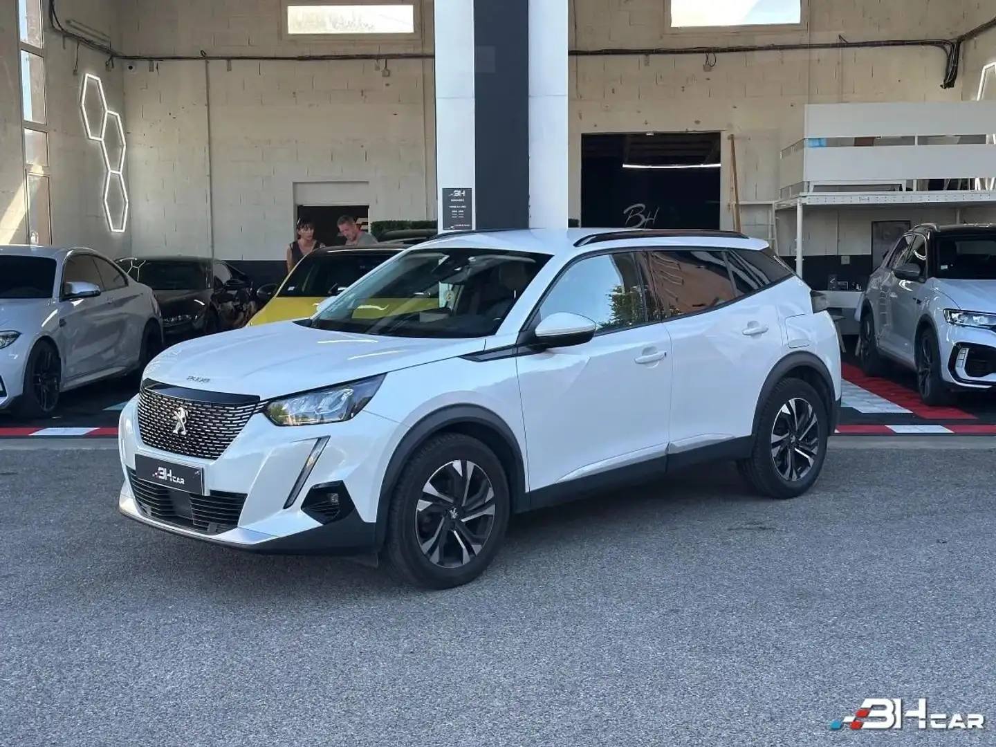Peugeot 2008 ALLURE BLUEHDI 110cv / ATTELAGE Blanco - 1