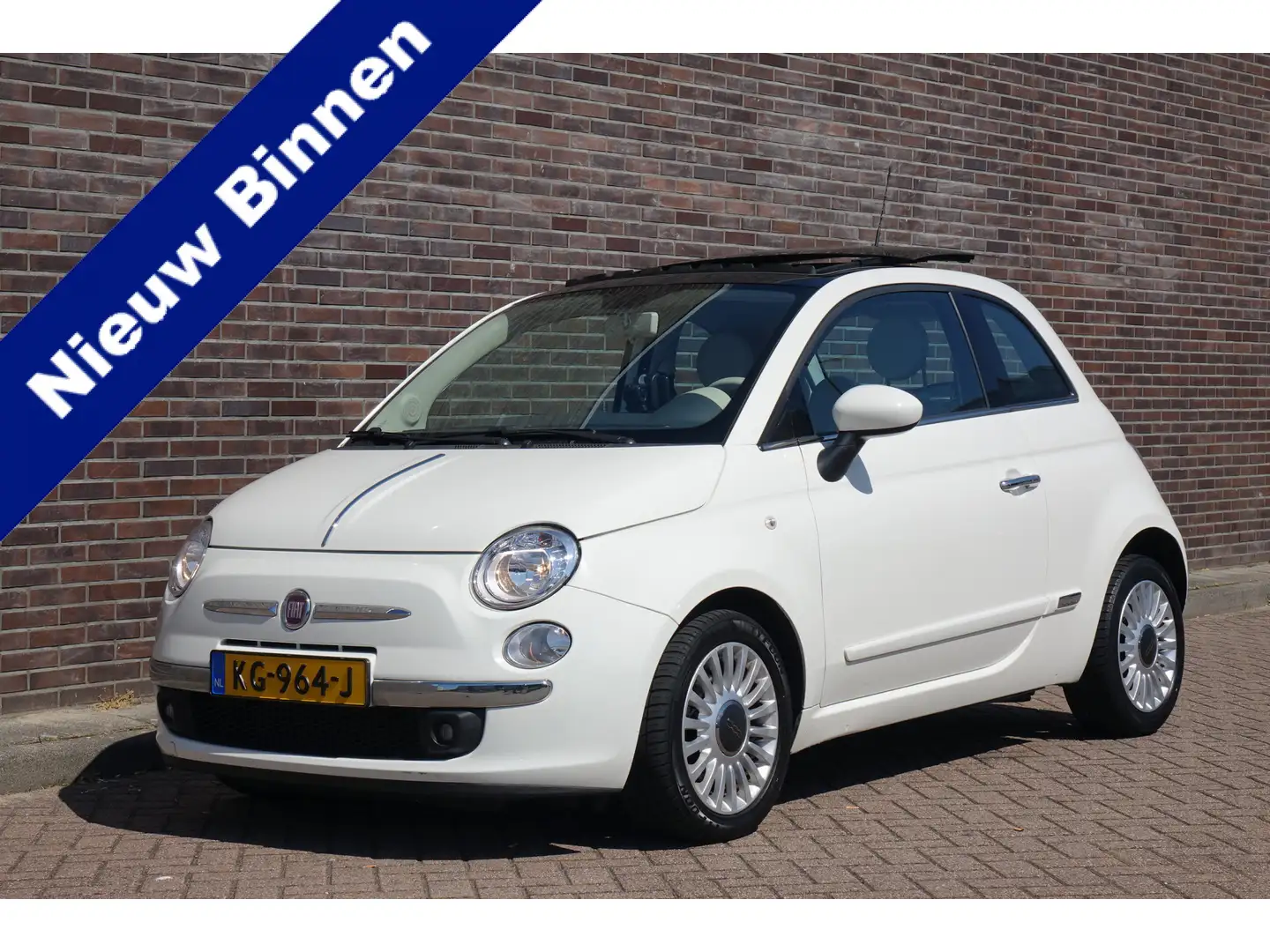 Fiat 500 0.9 TwinAir Lounge, airco, panoramadak elektrisch, Wit - 1