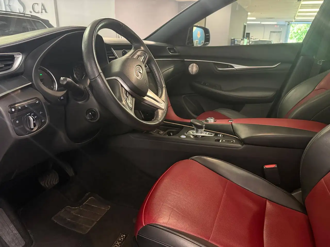 Infiniti QX55 снимка Infiniti QX55