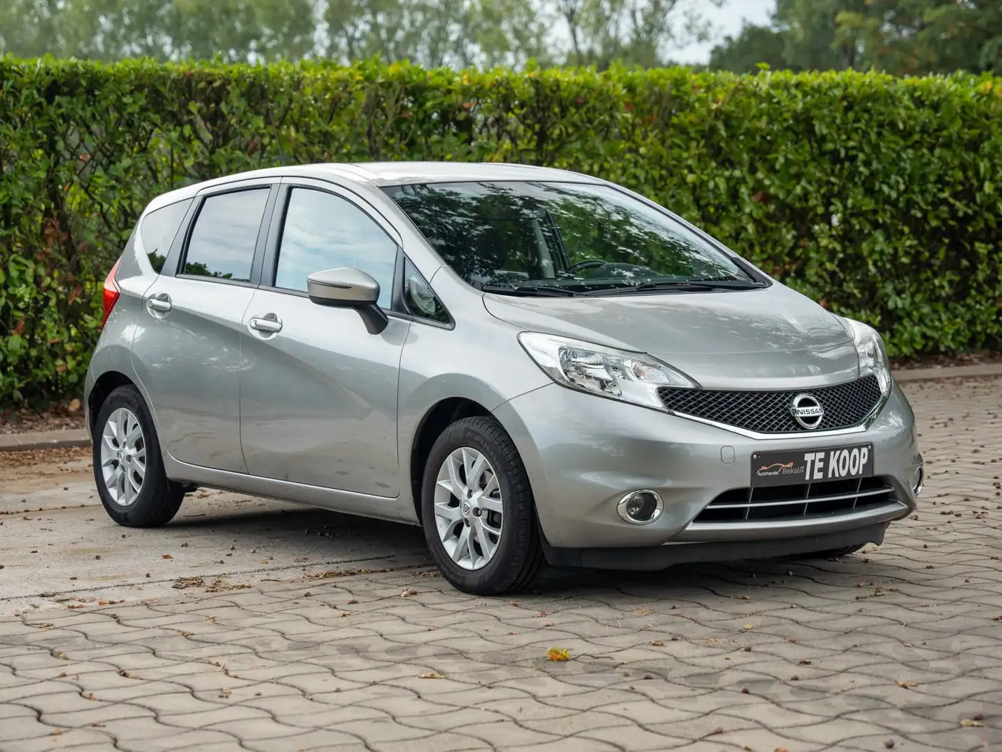 Nissan Note Note 1.2 tekna Beige - 1