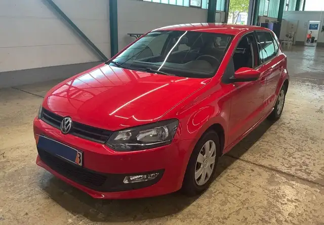 Volkswagen Polo view 4