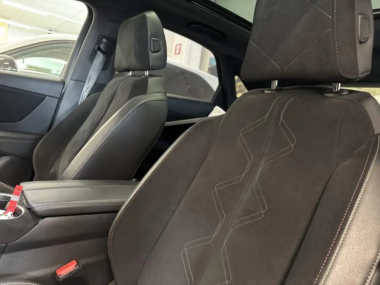 DS Automobiles DS 7 Crossback 2023 — фото 11