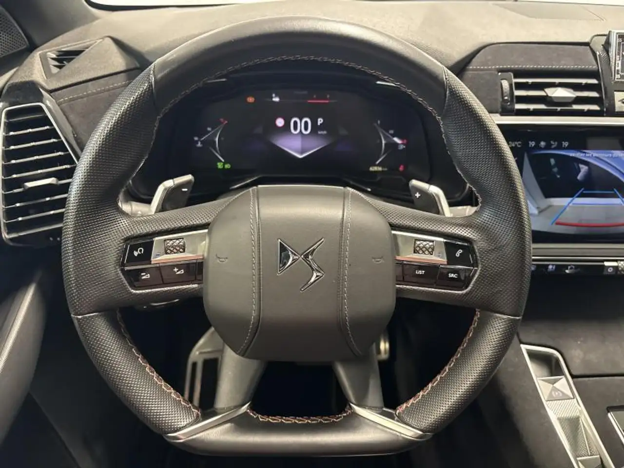 DS Automobiles DS 7 Crossback 2023 — фото 13