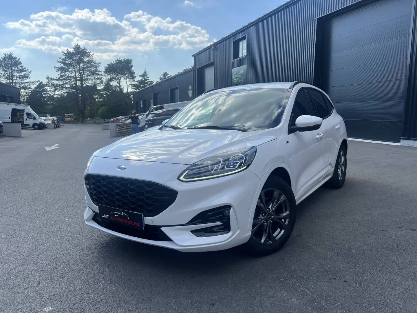 Ford Kuga III 2.5 Duratec 190ch FHEV E85 ST-Line BVA Blanc - 1