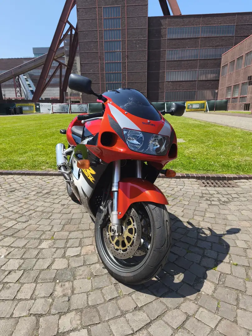 Suzuki GSX-R 750 Srad Rot - 1