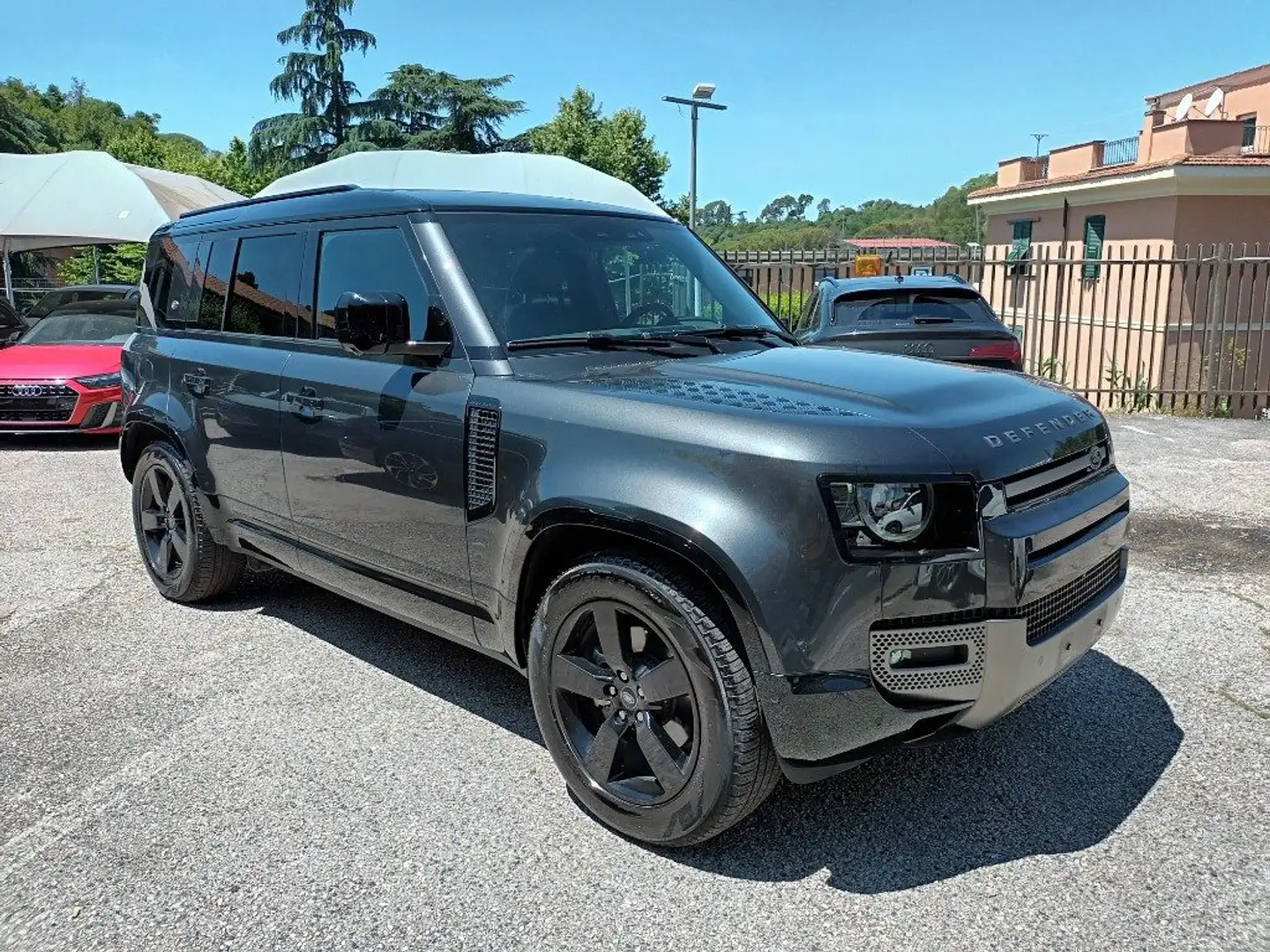 Land Rover Defender 110 3000D I6 250CV AWD AUTO X-DYNAMIC SE ITALIA Grigio - 2