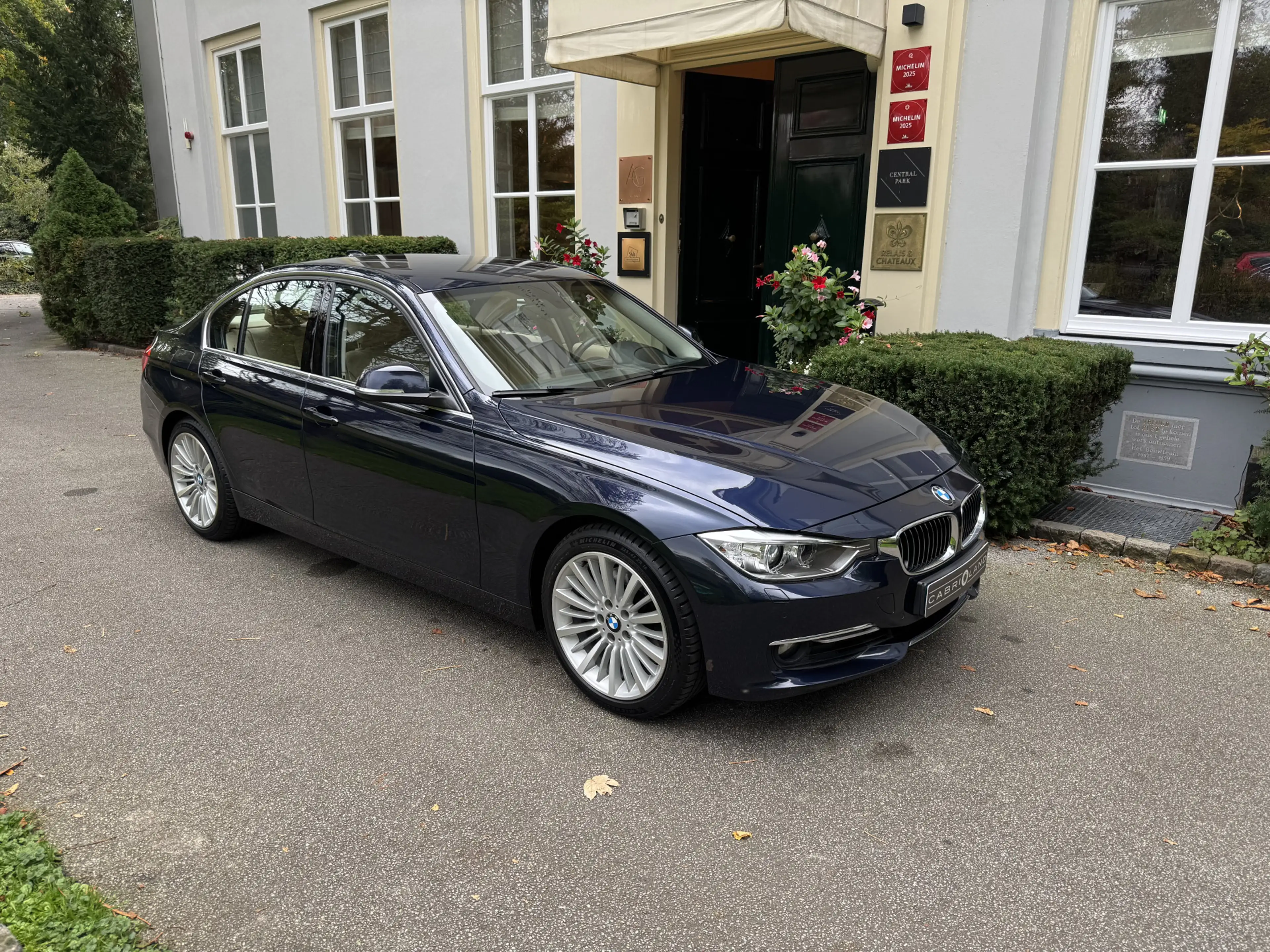 BMW 328 3-serie 328i High Executive