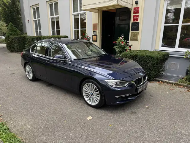 BMW 328 3-serie 328i High Executive