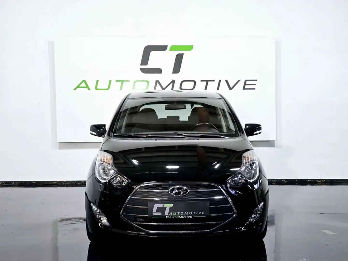 Hyundai iX20 1,6 Edition 25 Aut. Schwarz - 2