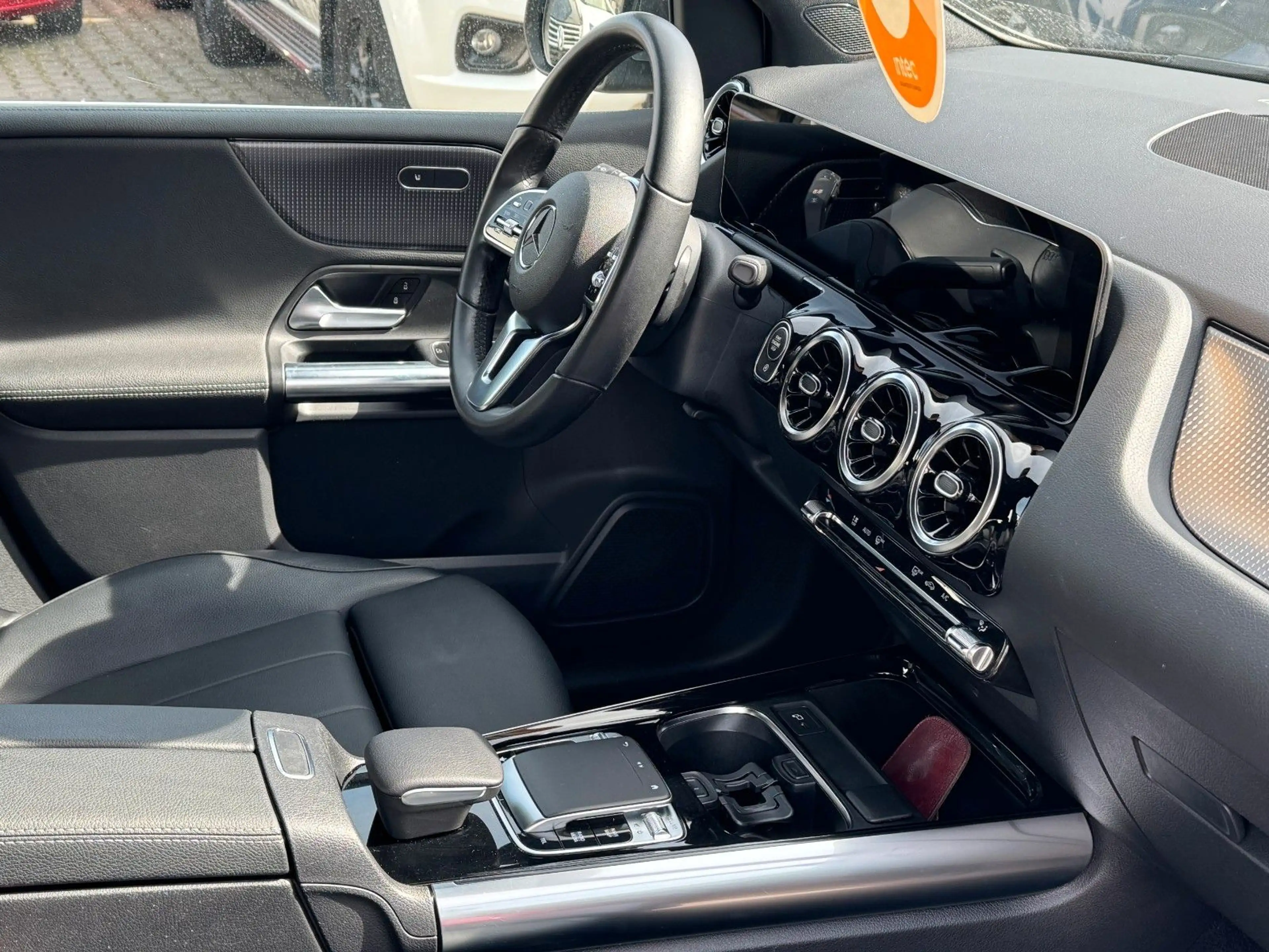 Mercedes-Benz B 180 1.Hd.*Leder*MBUX*CarPlay* — photo 14