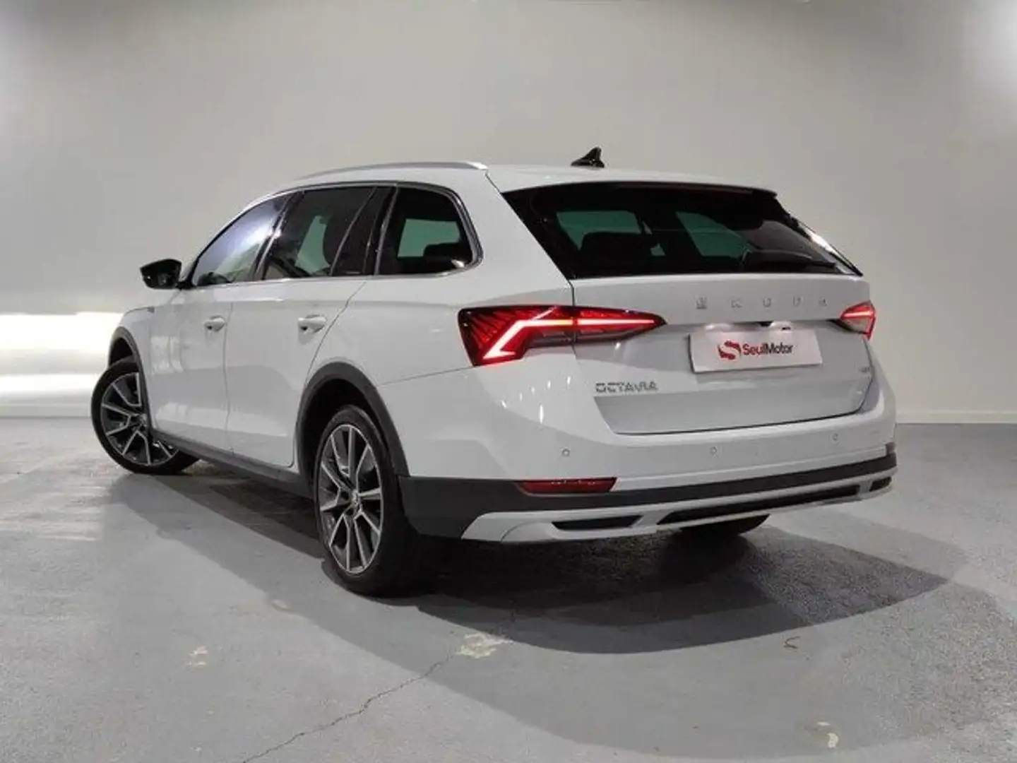 Skoda Octavia Combi 2.0TDI Scout 147kW DSG 4x4 Blanco - 2