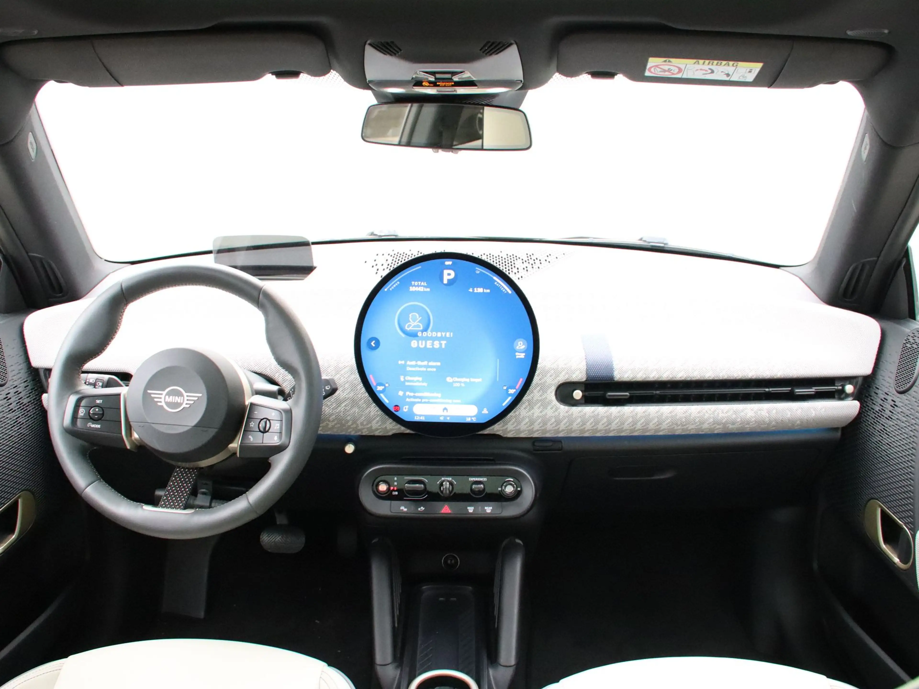 MINI Cooper E Favoured Pakket M — photo 12