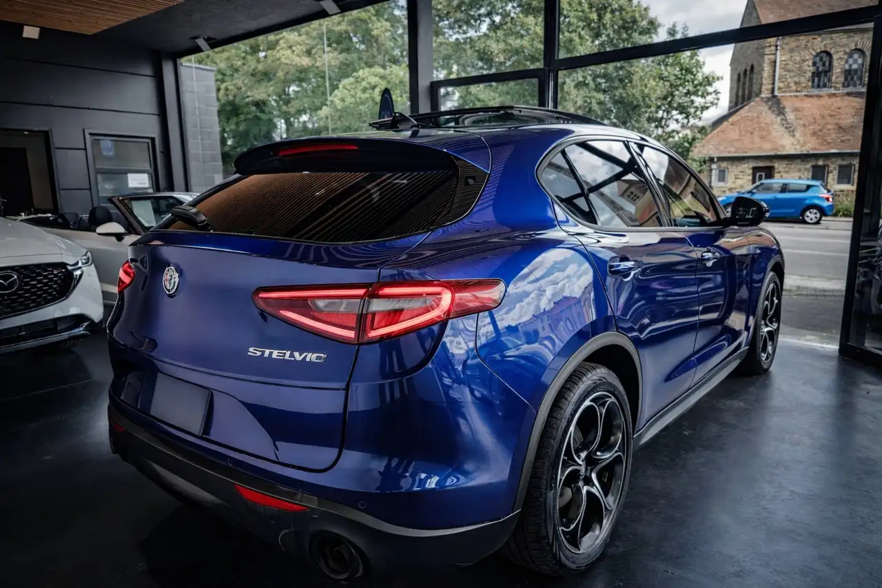 Alfa Romeo Stelvio 2023