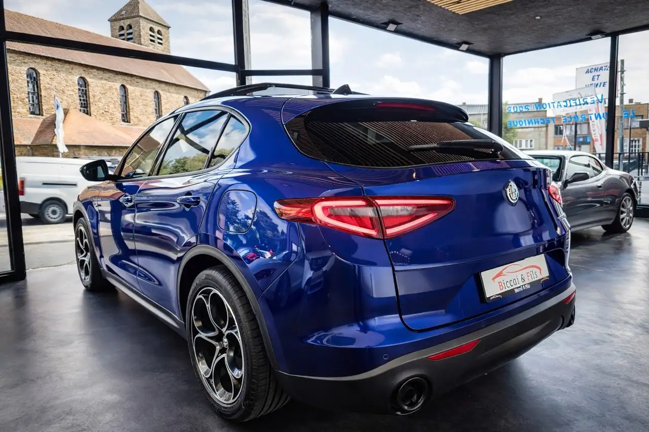 Alfa Romeo Stelvio 2023
