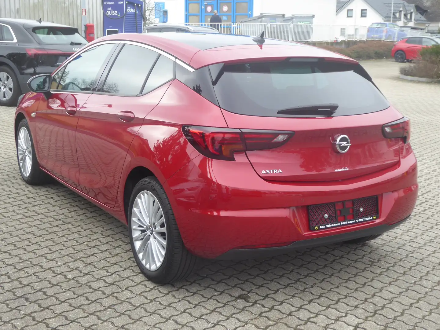 Opel Astra 1.2 Turbo Start/Stop Elegance Rojo - 2