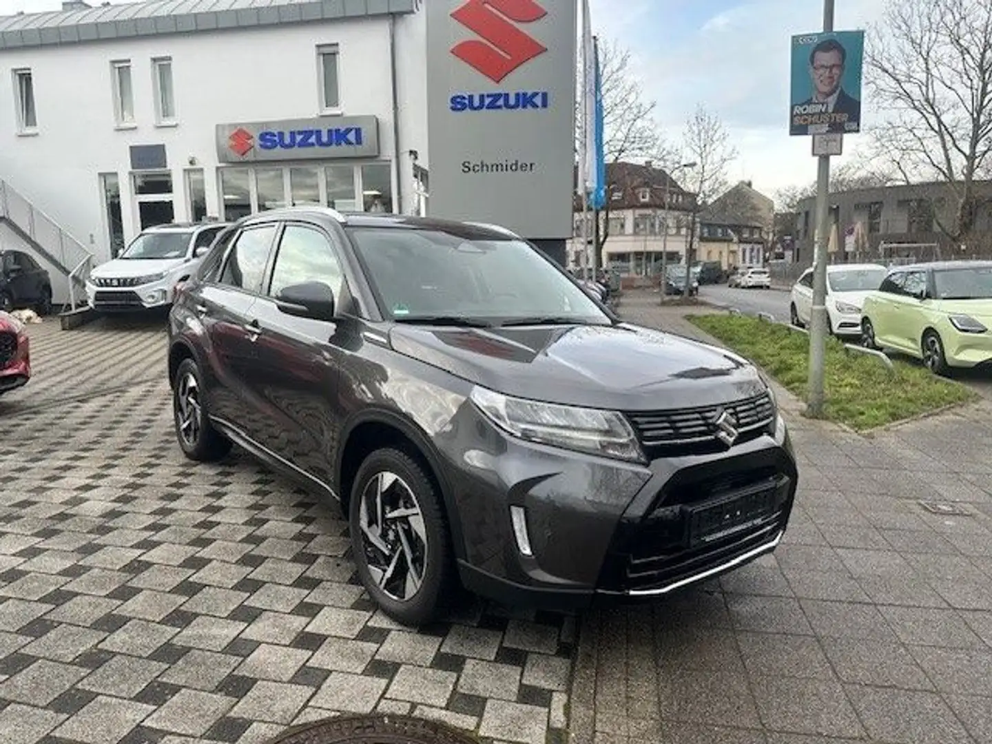 Suzuki Vitara 1.4 BOOSTERJET HYBRID AT Comfort+ Grau - 1