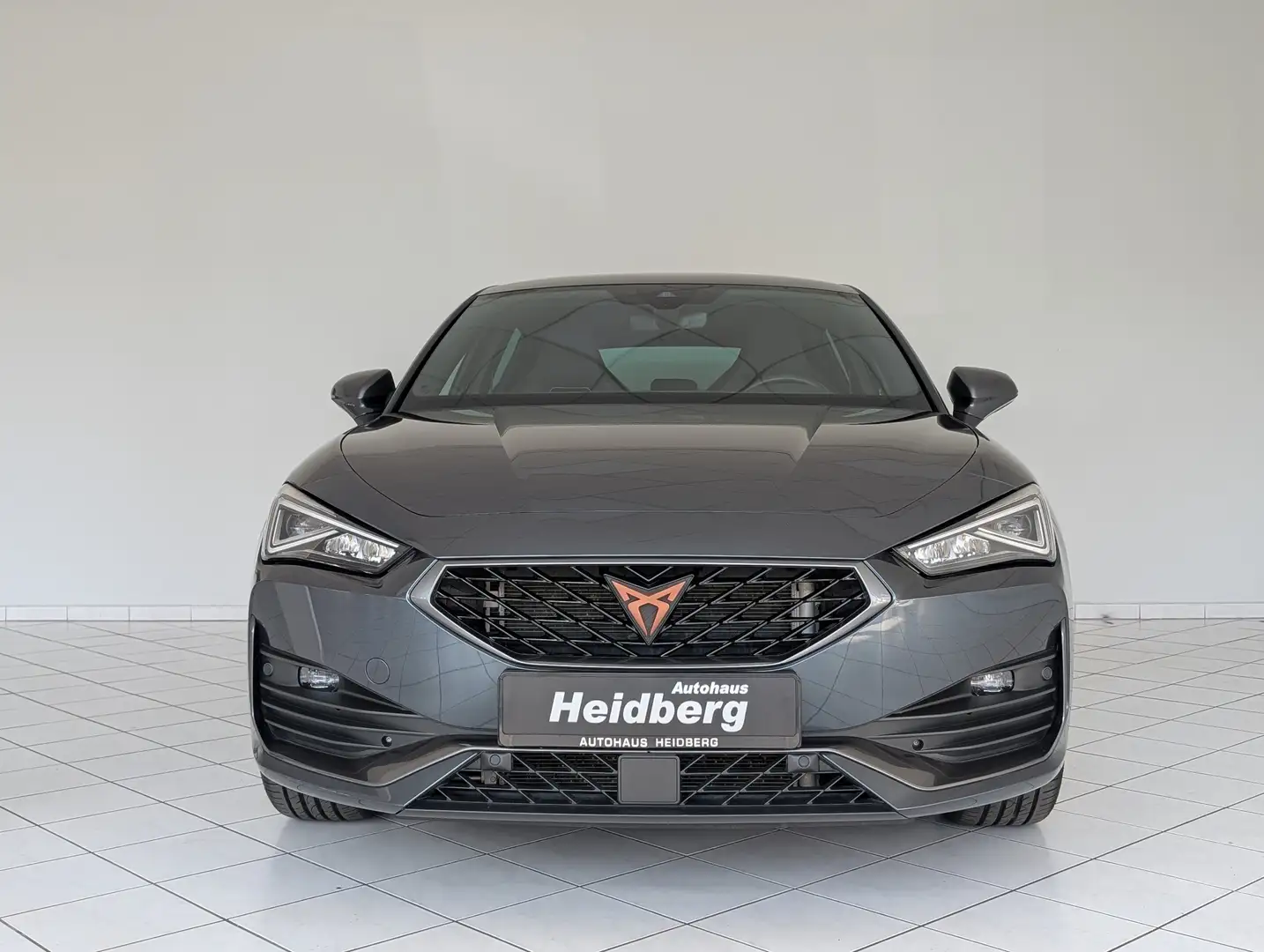 CUPRA Leon 1.4 e-Hybrid VZ 19" PANO-Dach LEDER Pa.XL FullLink Szürke - 2
