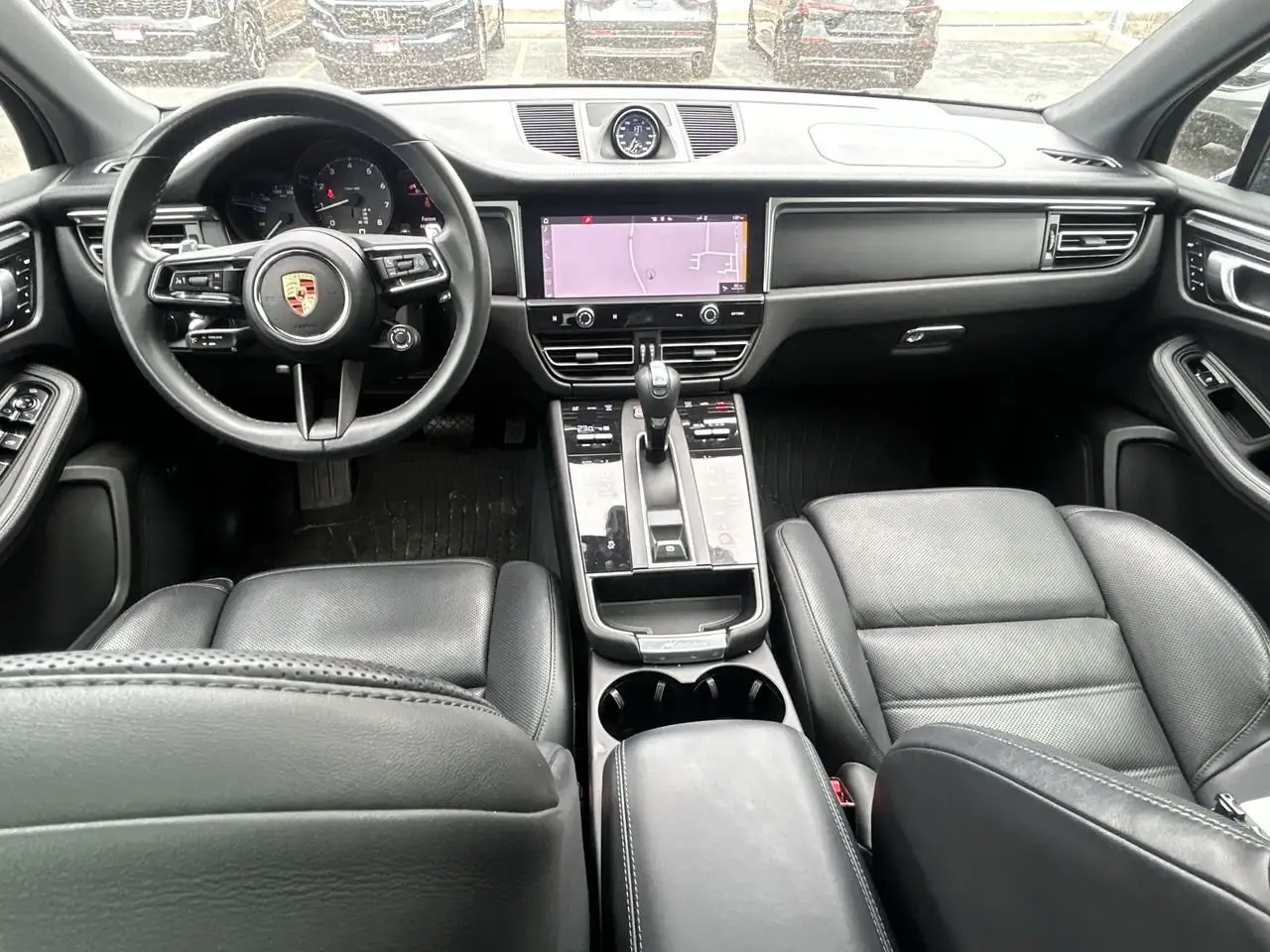 Porsche Macan снимка Porsche Macan