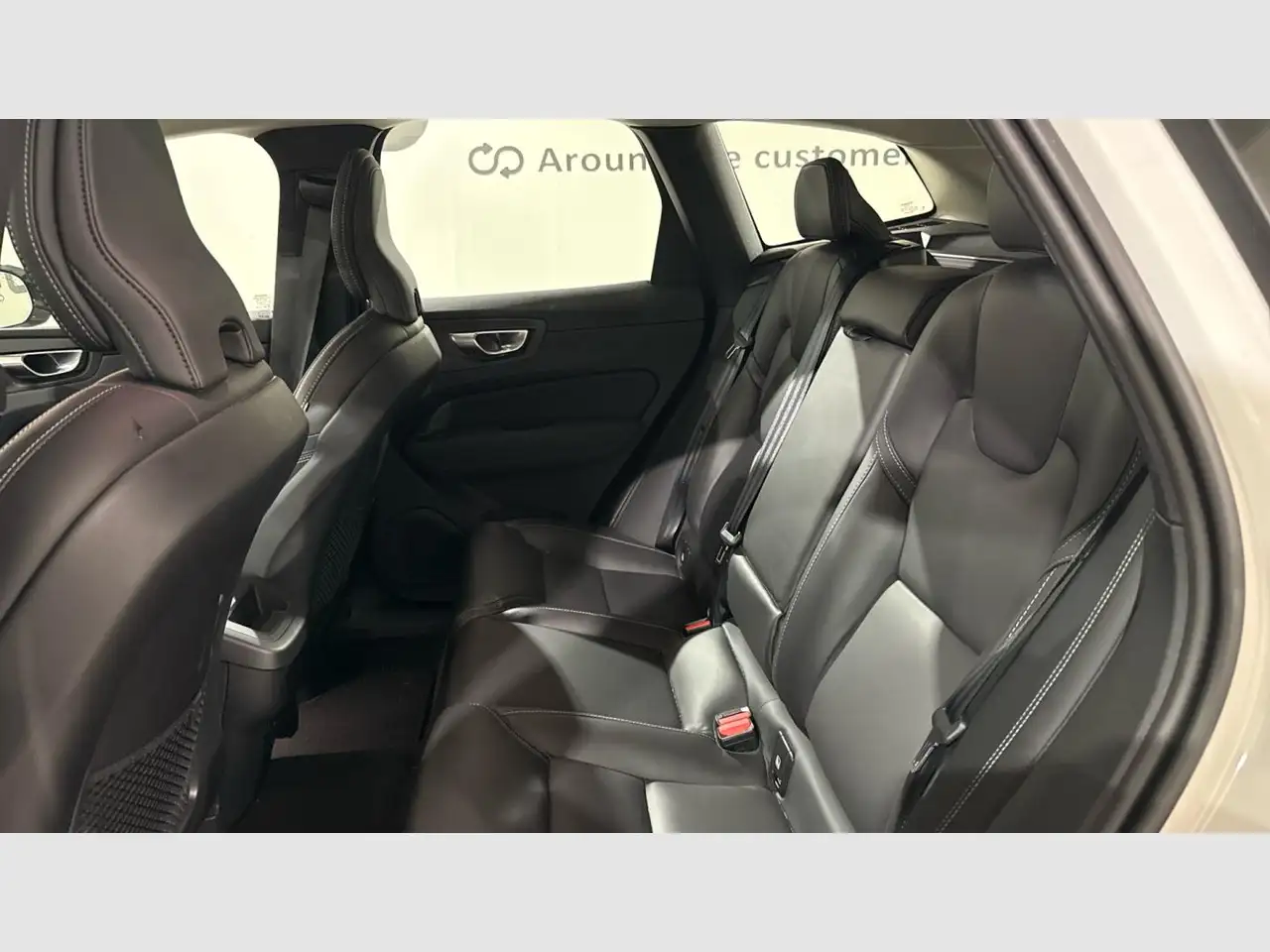 Volvo XC60 2026 — фото 15