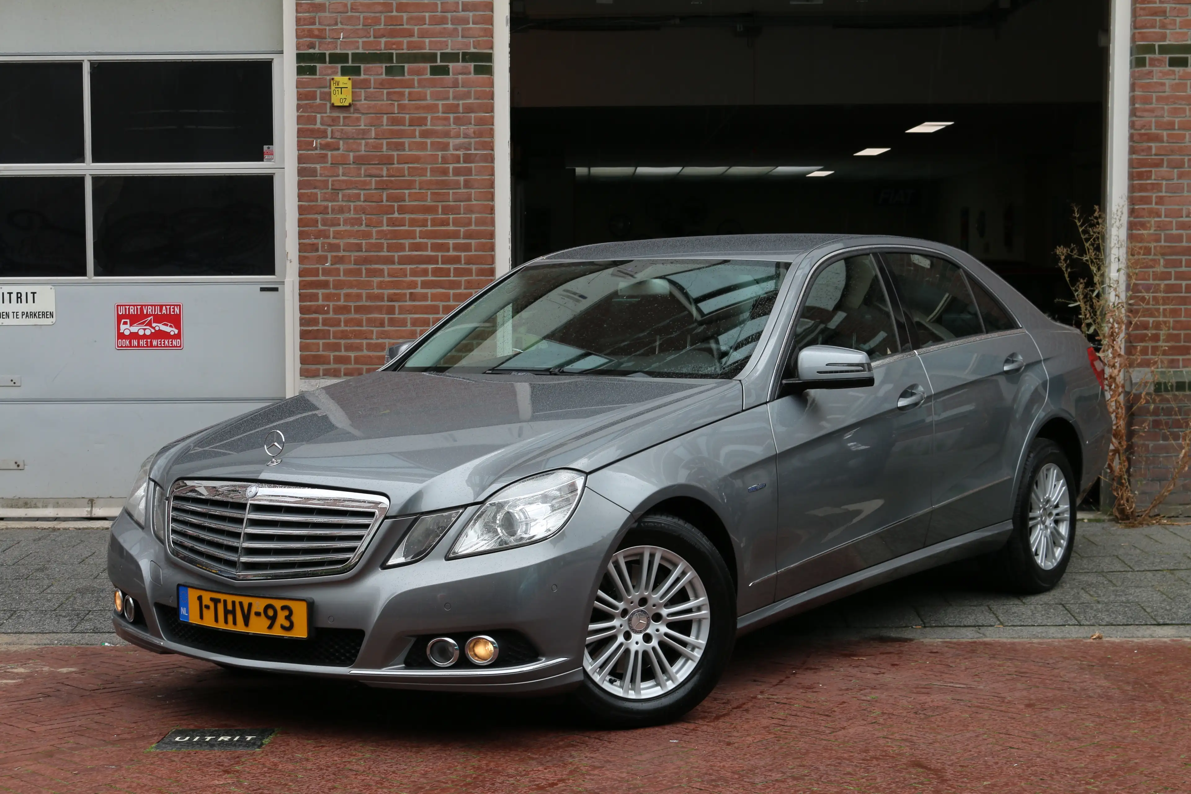 Mercedes-Benz E 350 350 CGI Elegance