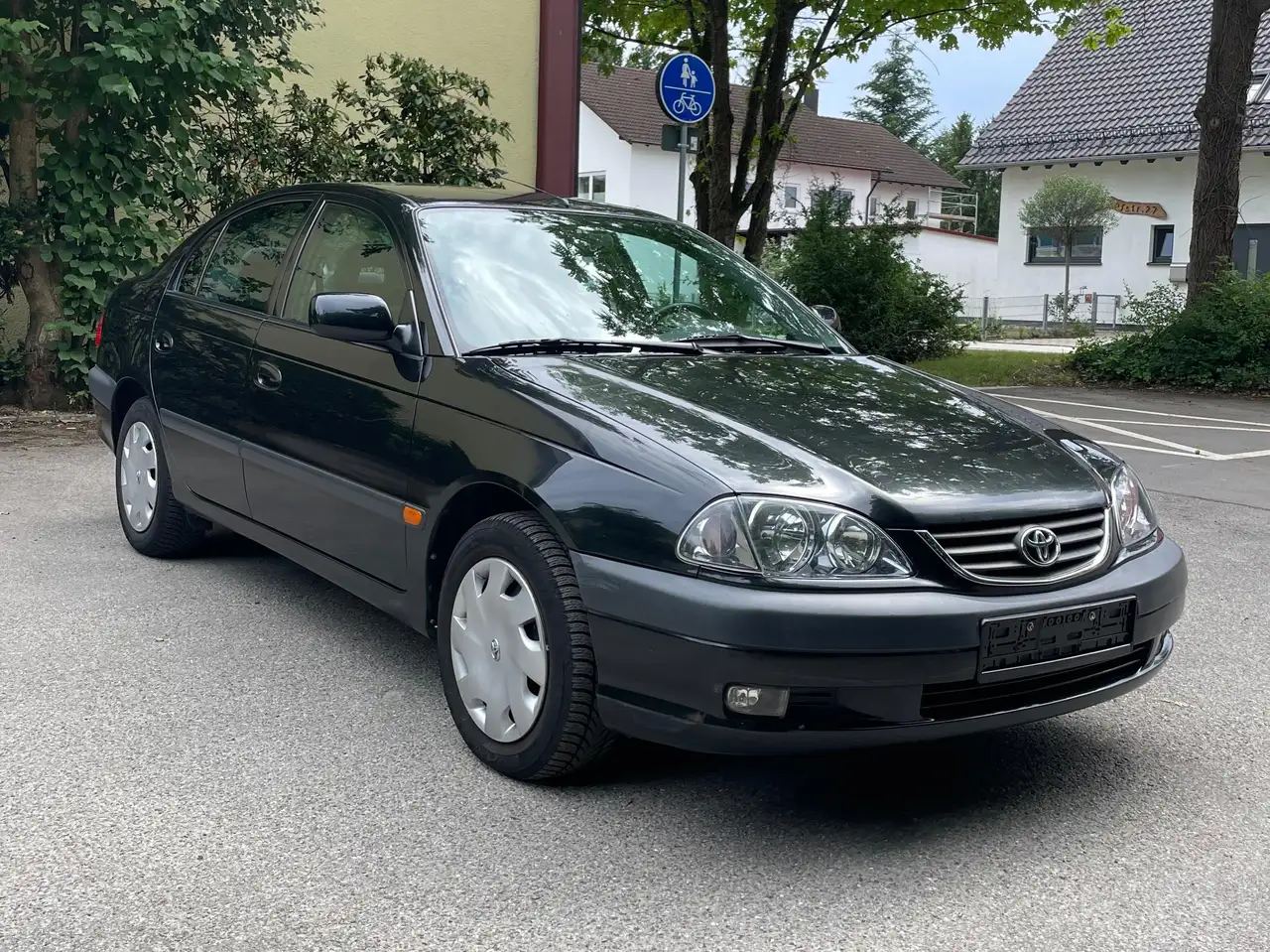 Toyota Avensis 2.0 linea sol, foto 1