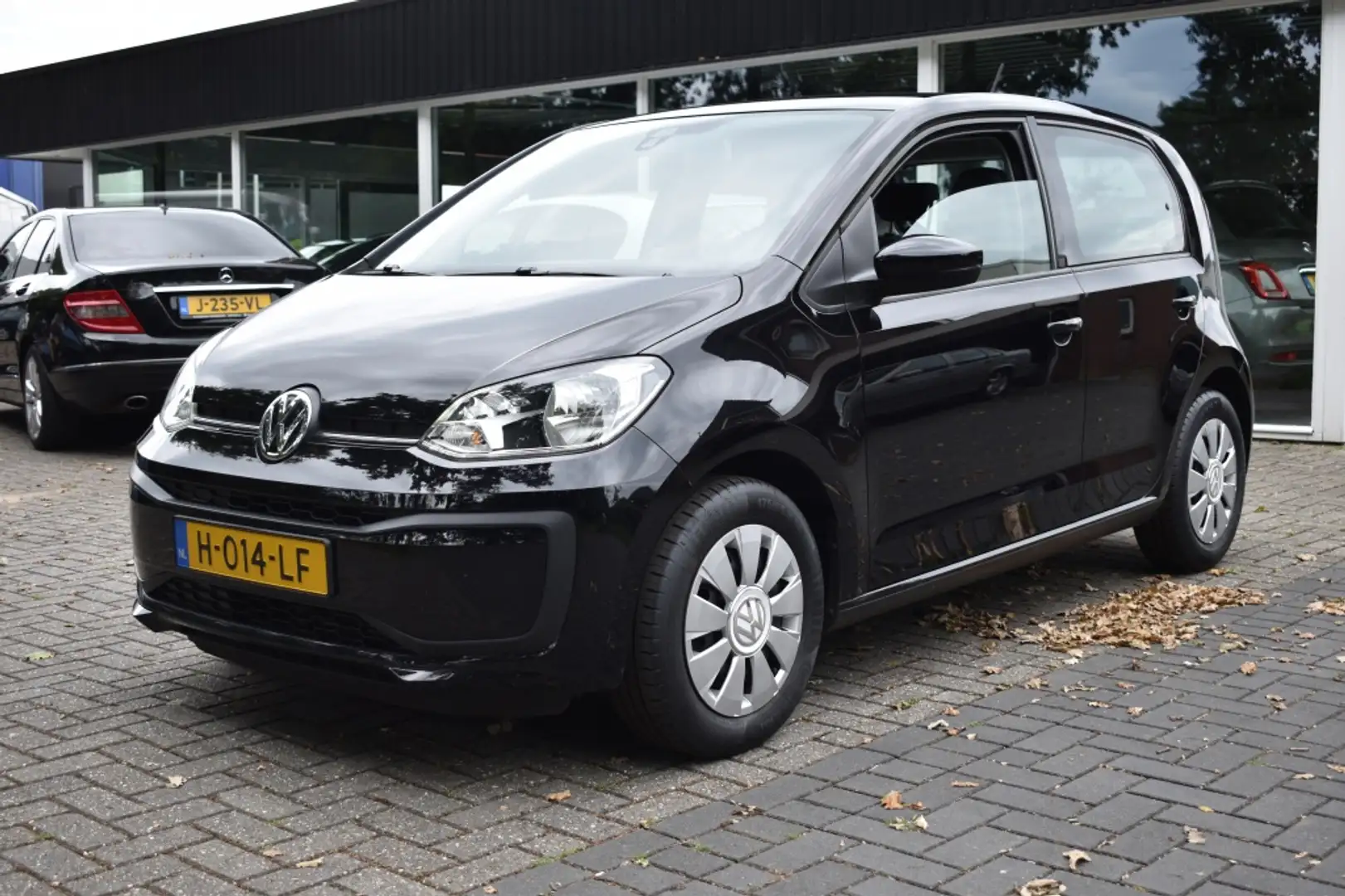 Volkswagen up! 1.0 BMT move up! AIRCO DAB+ ELEK RAMEN Zwart - 1