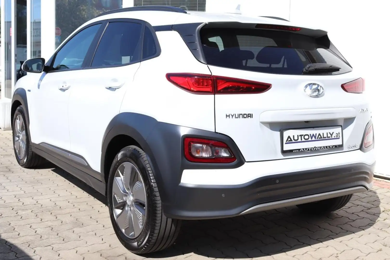 Hyundai KONA Elektro 64kWh Level 5 Blanc - 2