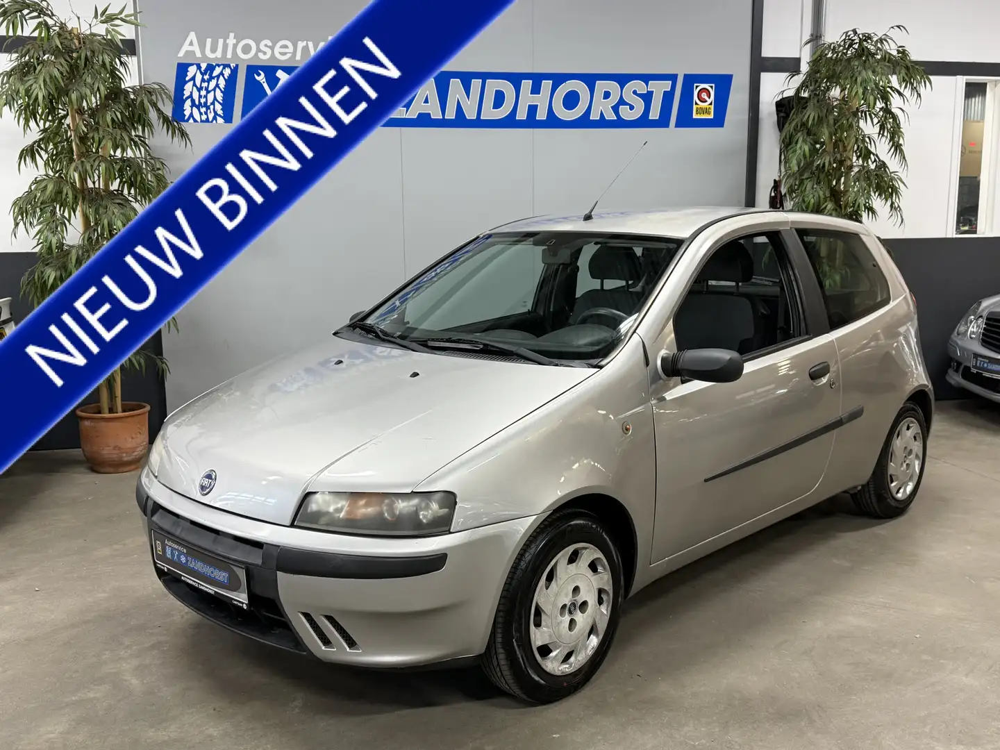 Fiat Punto 1.2 GO! APK tot 24-05-2027!!! Gris - 1