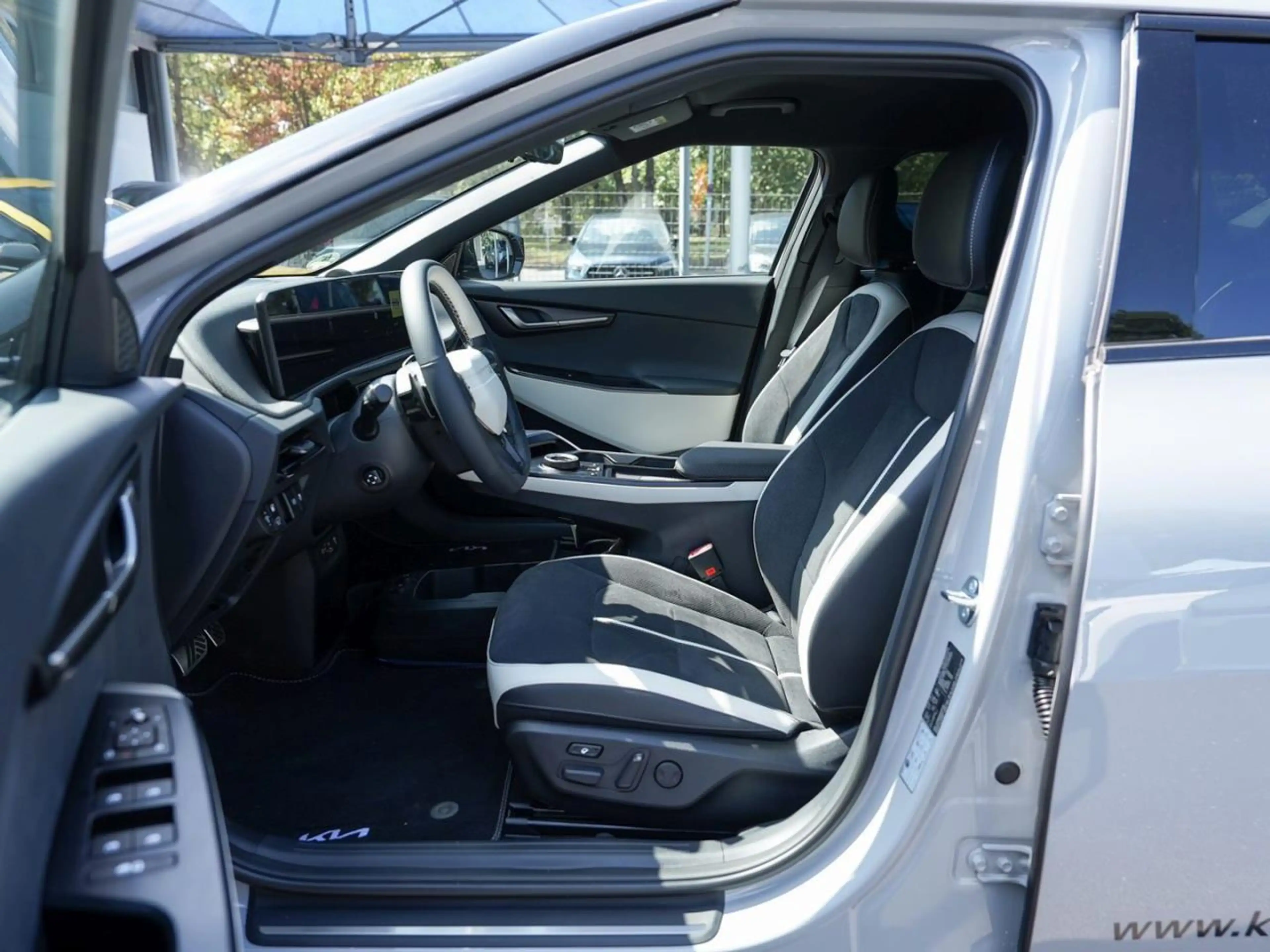 Kia EV6 84 kWh AWD GT-Line DriveWise HUD ACC 360° — photo 7