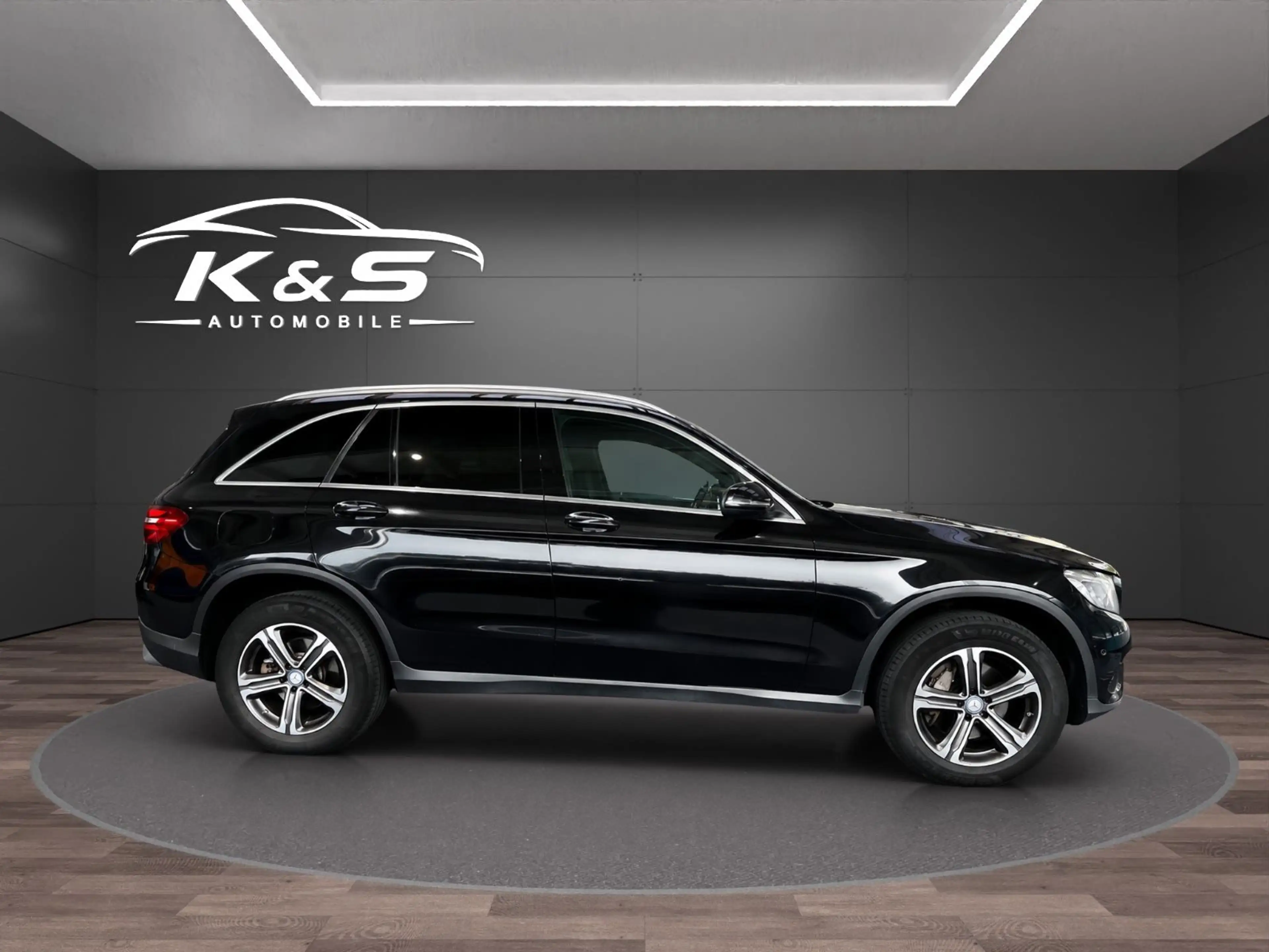Mercedes-Benz GLC 250 d *4Matic*LED*BURM*PANO*GEWERBE&EXPORT — photo 9