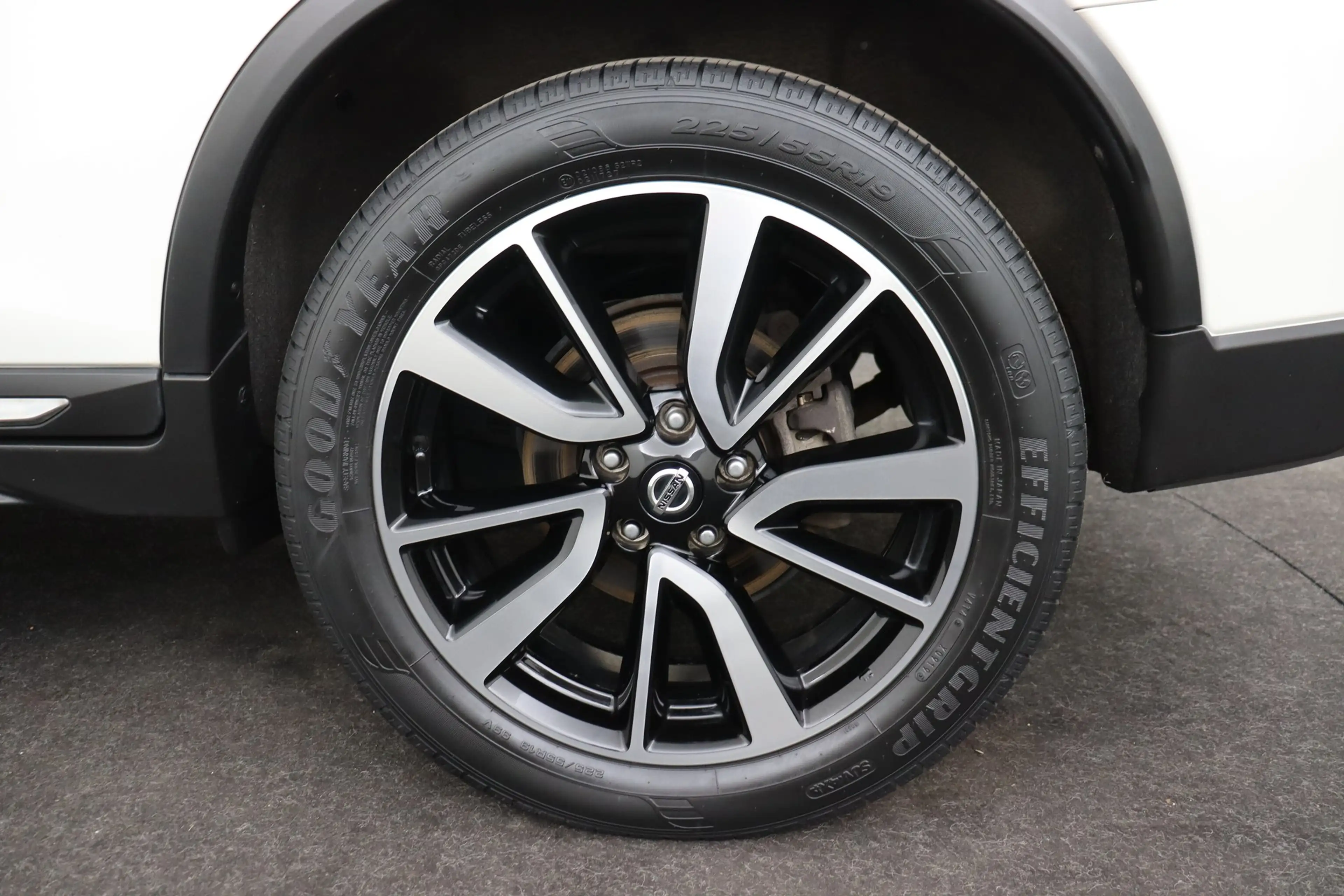 Nissan X-Trail 1.7 DCI + A/T + GPS + LEDER + CAMERA + PDC + CRUIS — photo 15