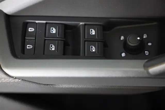 Audi Q3 view 13