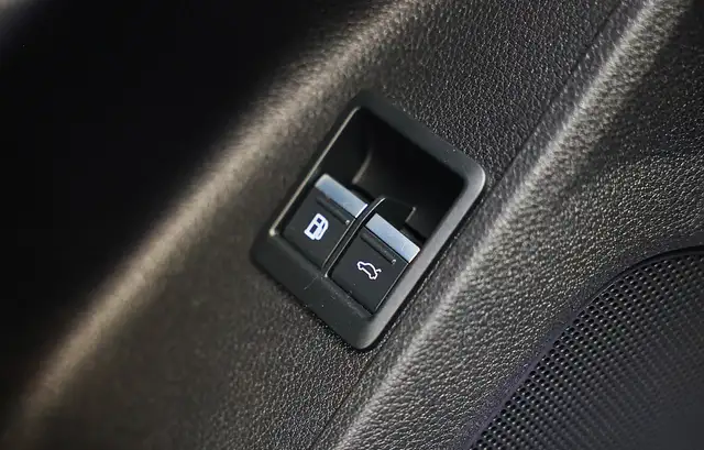 Audi Q3 view 26