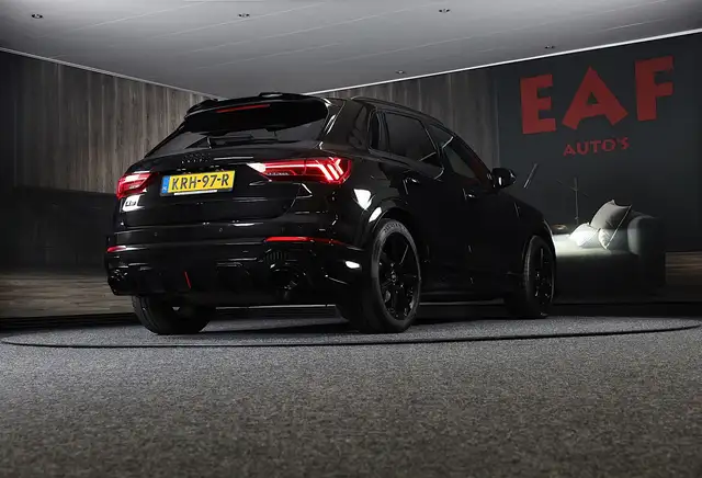 Audi Q3 view 5