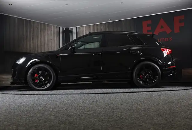 Audi Q3 view 30