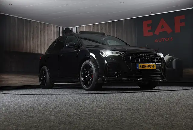 Audi Q3 view 29