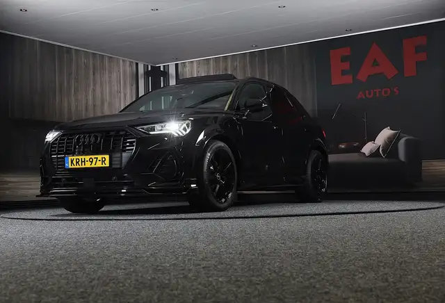 Audi Q3 view 4