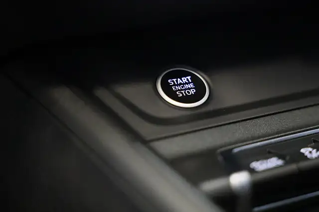 Audi Q3 view 21